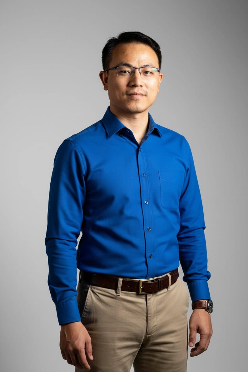 Yu Xiaoming, Procurement Manager at ZASI Cabinetry, professional business portrait